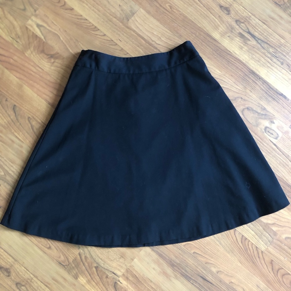 WHBM Classic BLACK midi circle skirt- size 2